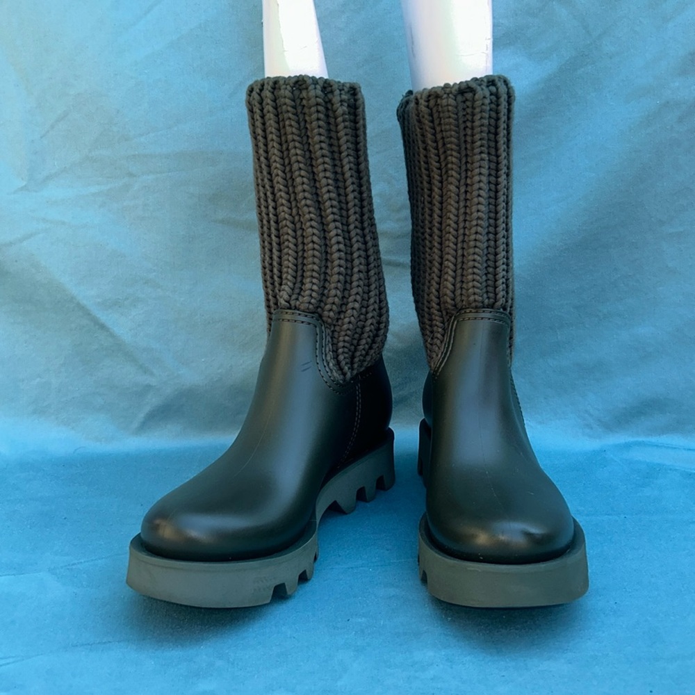 MONCLER women Ginette Waterproof Rain Boot sz EU 39 EUC green rubber winter
